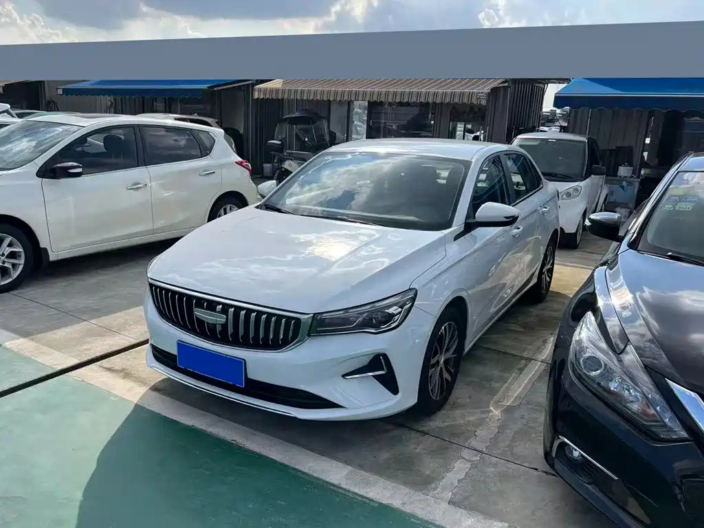 Geely Emgrand 2025