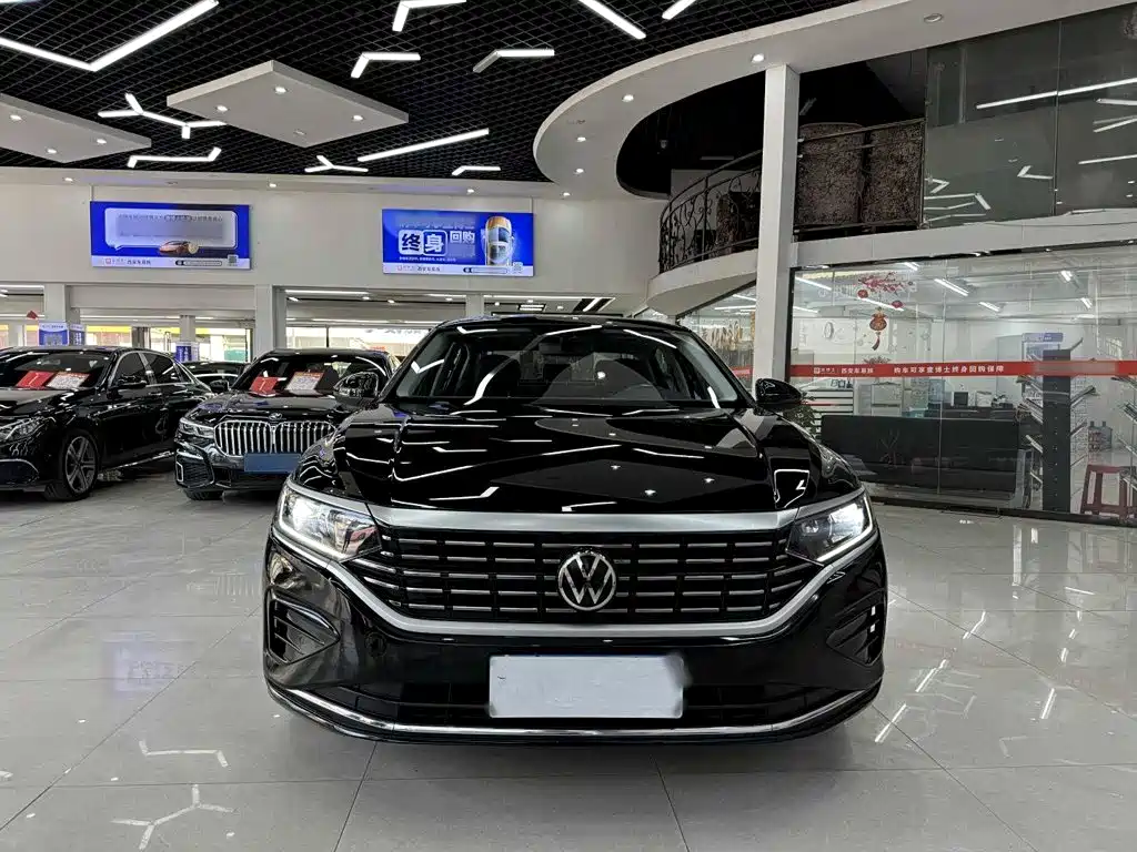 Volkswagen Passat 2023 — фото 22