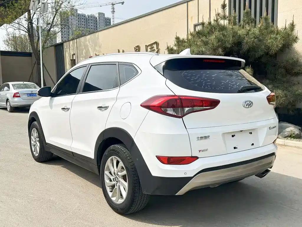 Hyundai Tucson 2017 — фото 4