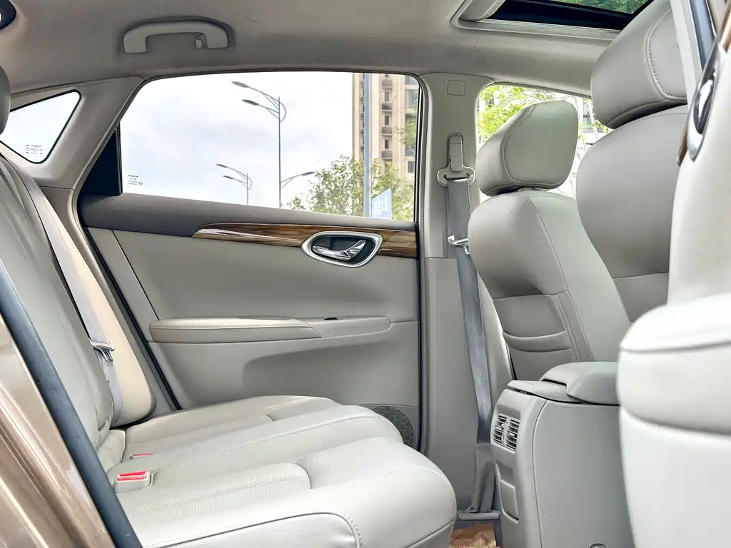 Nissan Sylphy 2015 — фото 29