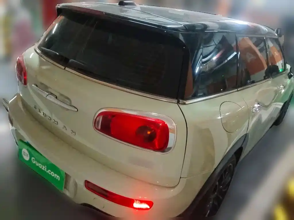 MINI Clubman 2016 — фото 25