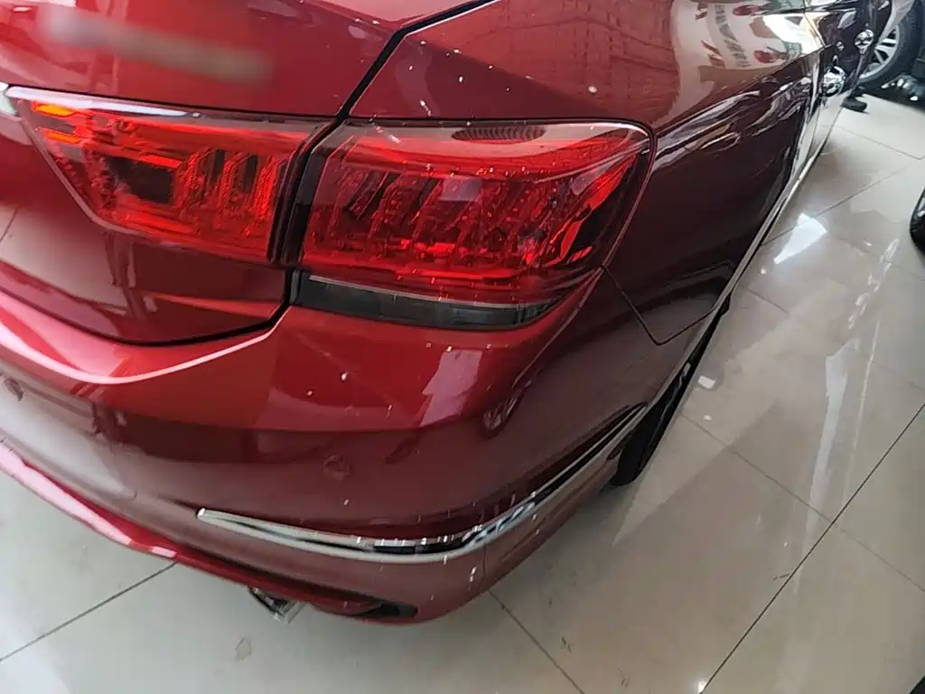 Honda Spirior 2015 — фото 24