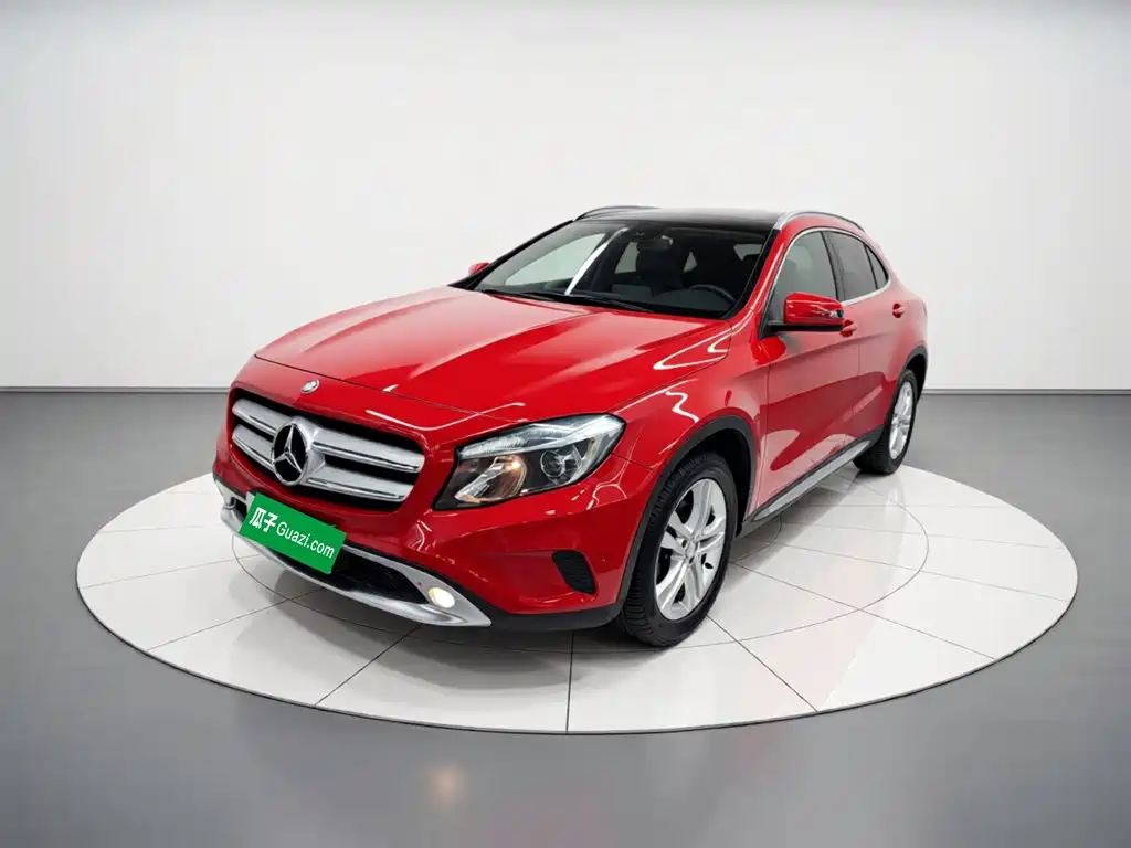 Mercedes-Benz GLA 2015