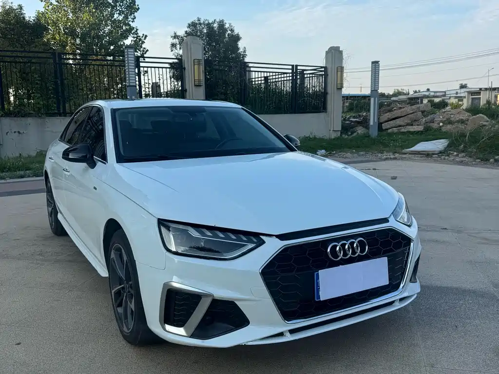 Audi A4L 2022