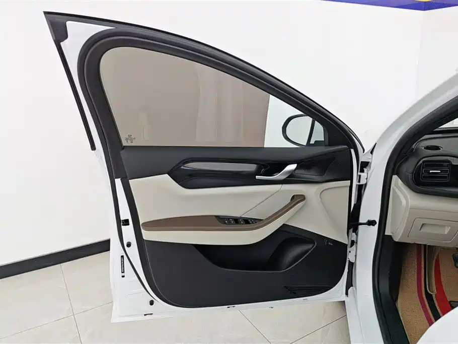 BYD Qin PLUS 2024 — фото 7