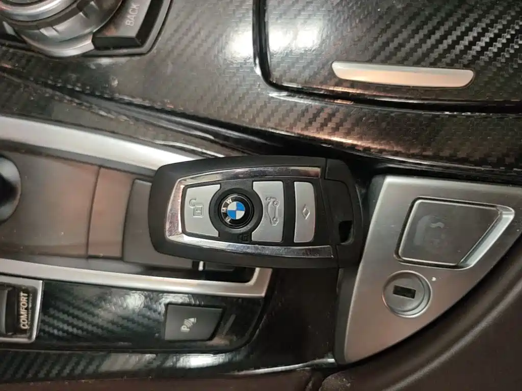 BMW 5 Series 2016 — фото 9