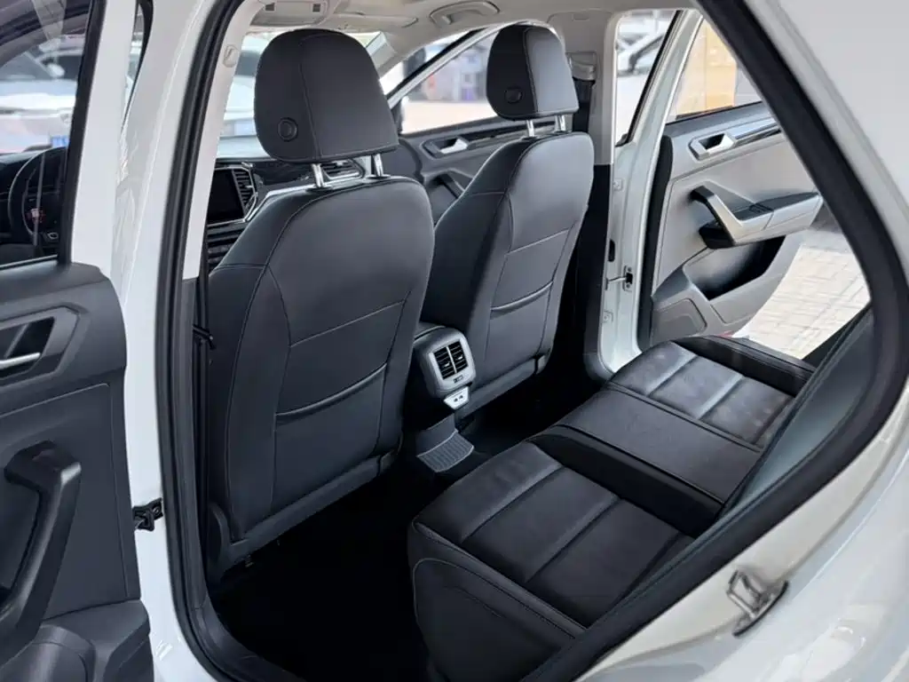 Volkswagen T-Roc 2022 — фото 17