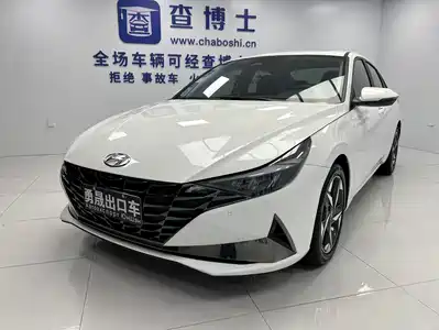 Hyundai Elantra 2022