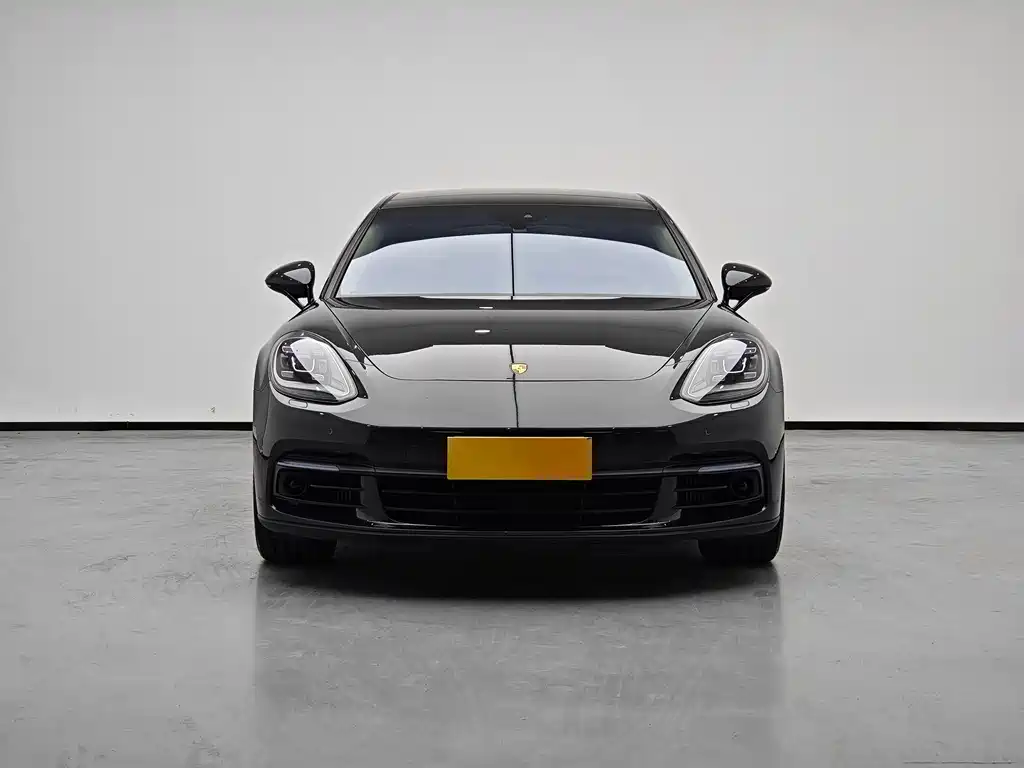 Porsche Panamera 2018 — фото 3
