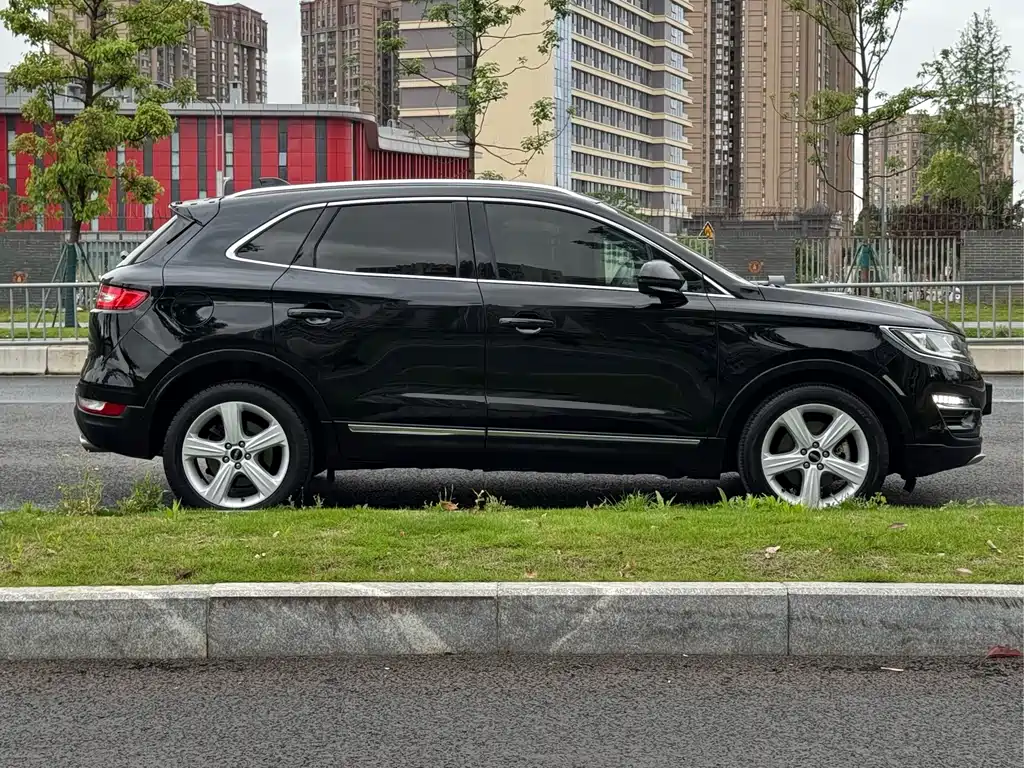 Lincoln MKC 2018 — фото 14