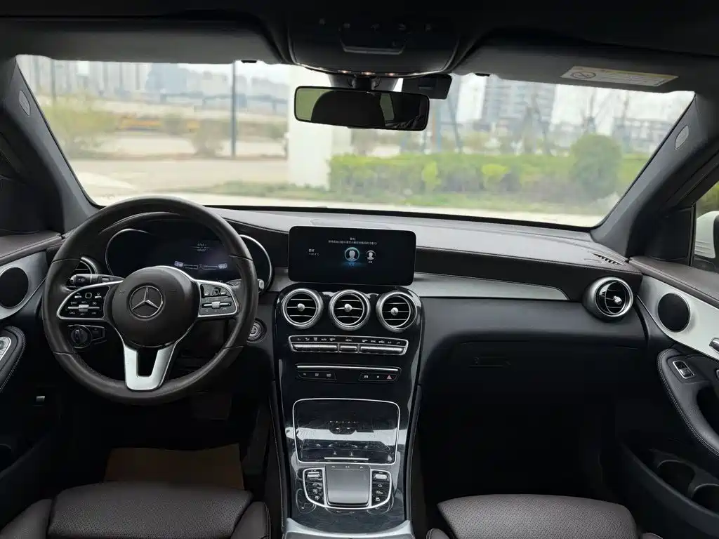 Mercedes-Benz GLC 2020 — фото 20