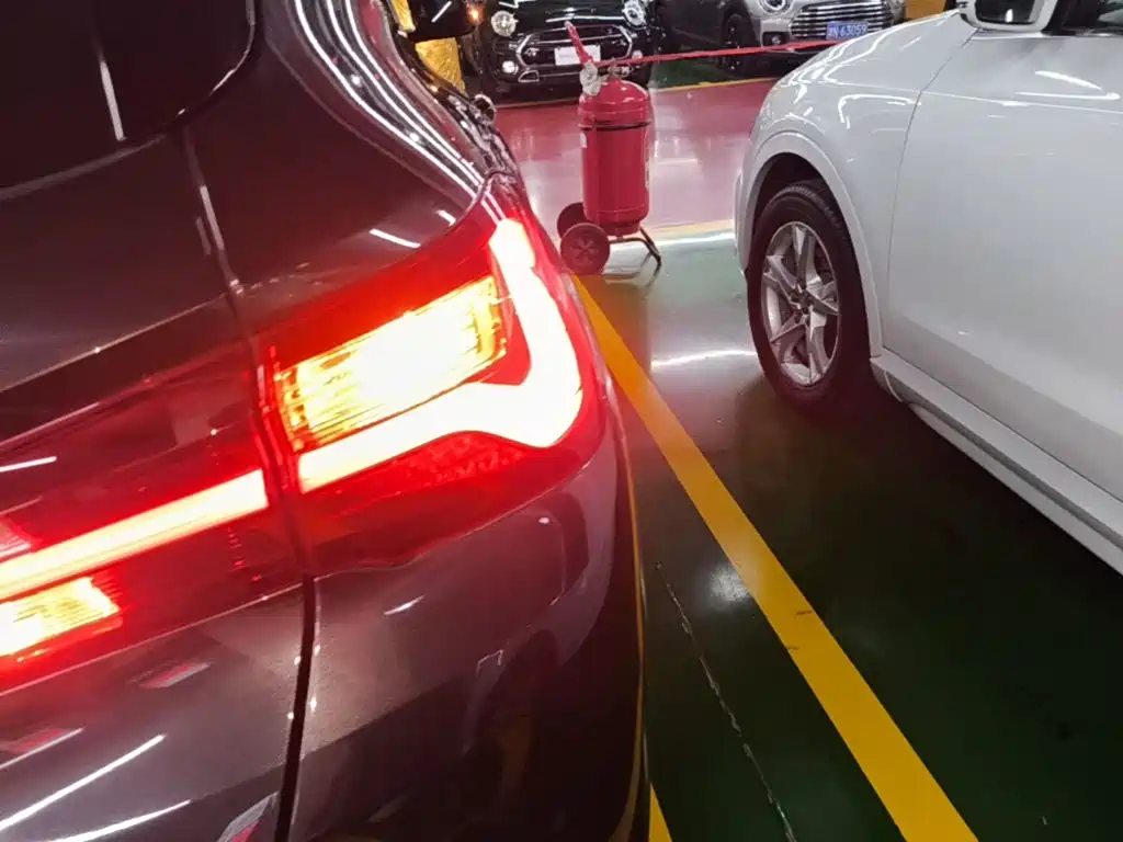 BMW X2 2022 — фото 8