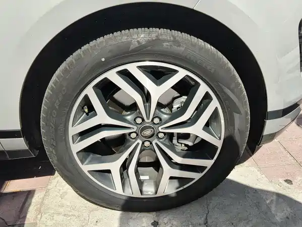 Land Rover Range Rover Evoque 2024