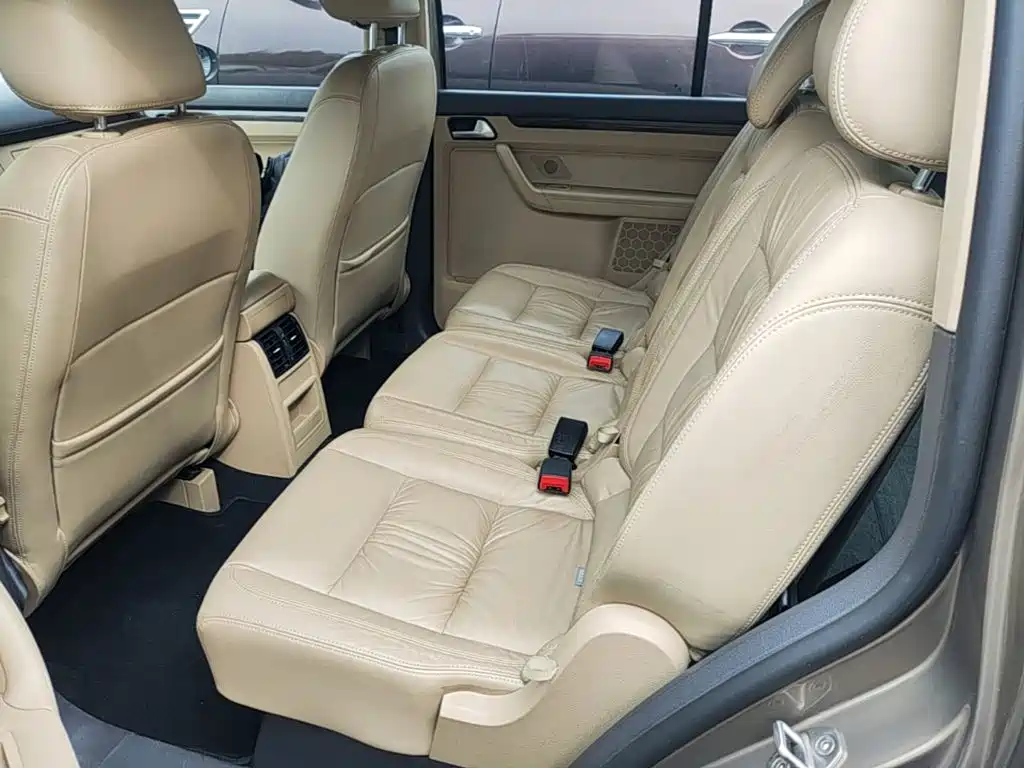 Volkswagen Touran 2015 — фото 10