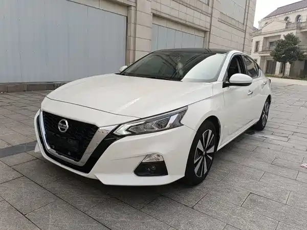 Nissan Teana 2022