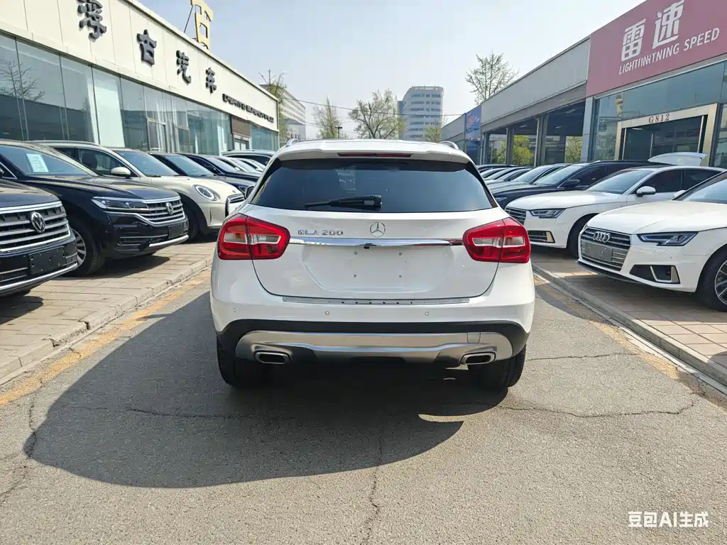 Mercedes-Benz GLA 2016 — фото 18