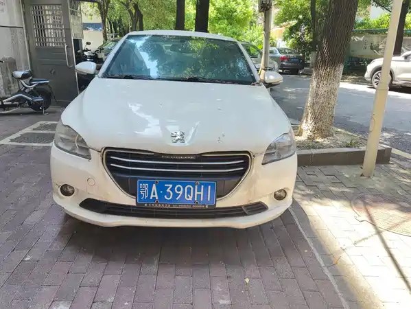 Peugeot 301 2014