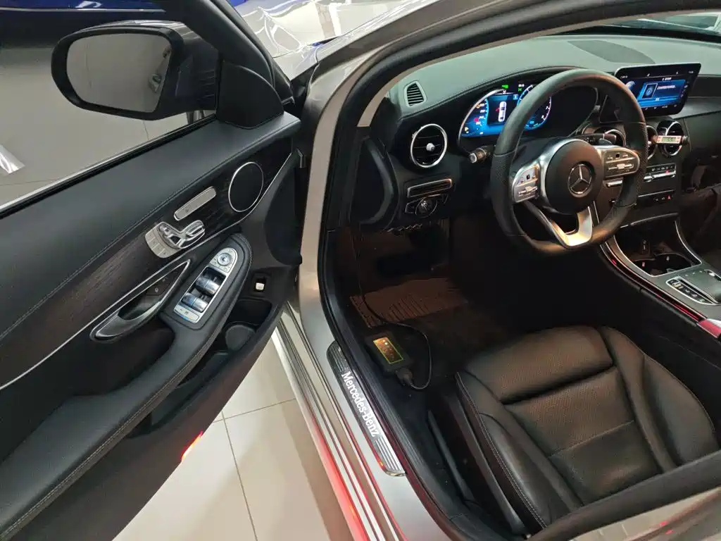 Mercedes-Benz C-Class 2021 — фото 12