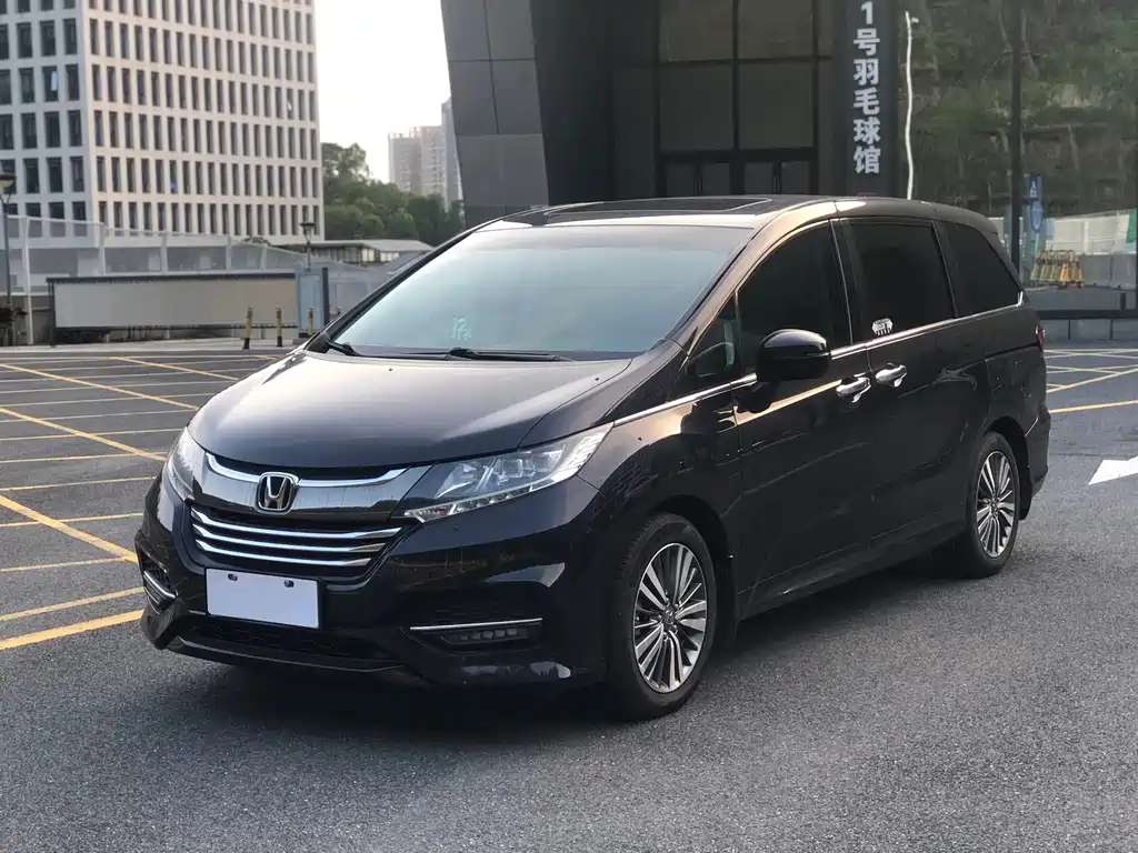 Honda Odyssey 2019 — фото 1