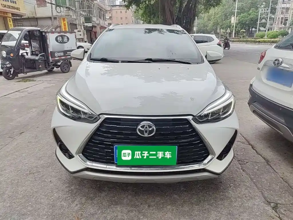 Toyota Yaris L 2021