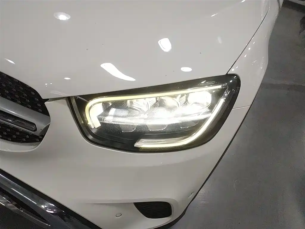 Mercedes-Benz GLC 2020 — фото 24