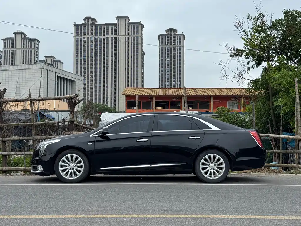 Cadillac XTS 2019 — фото 9