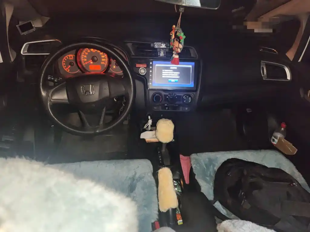 Honda Fit 2015 — фото 13