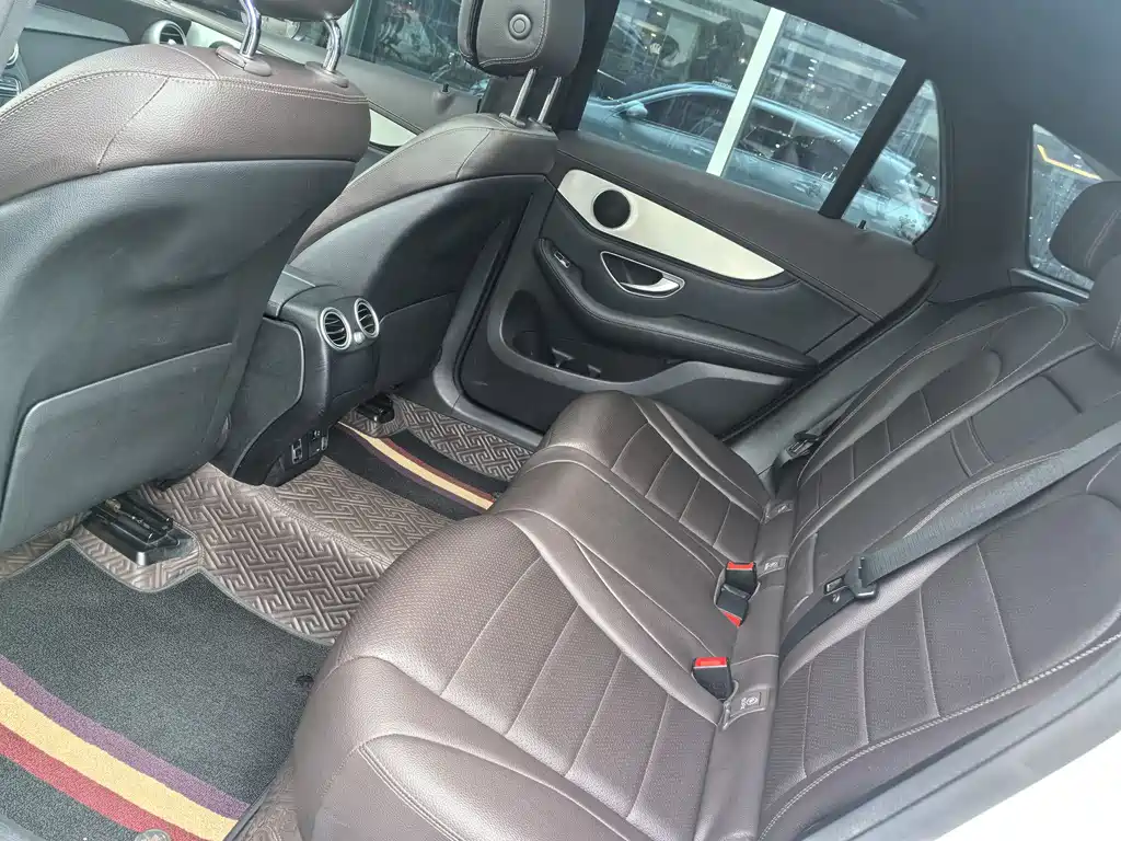 Mercedes-Benz GLC 2019 — фото 13