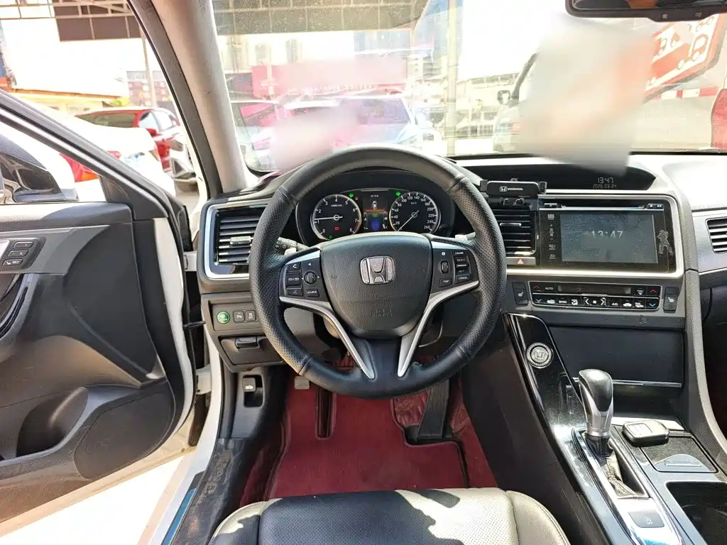 Honda Spirior 2016 — фото 11