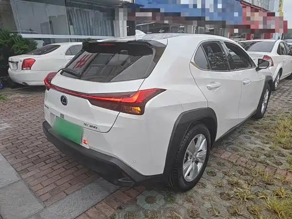 Lexus UX 2020