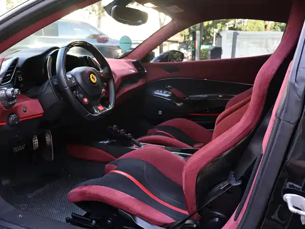 Ferrari 488 2018
