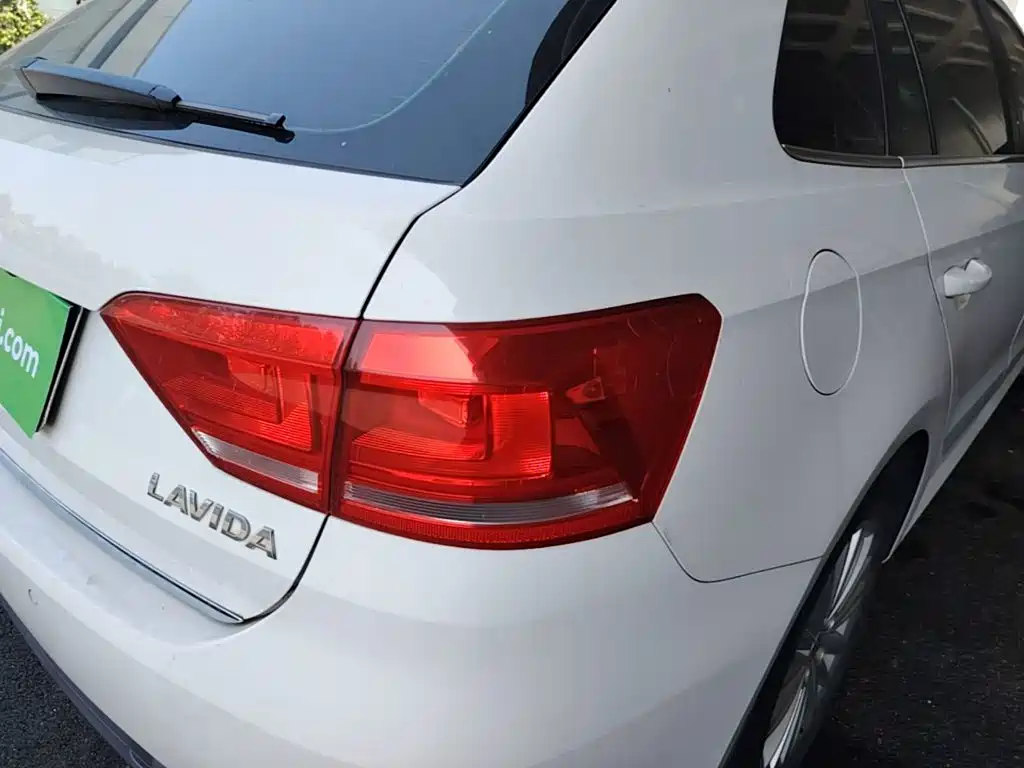Volkswagen Gran Lavida 2015 — фото 8
