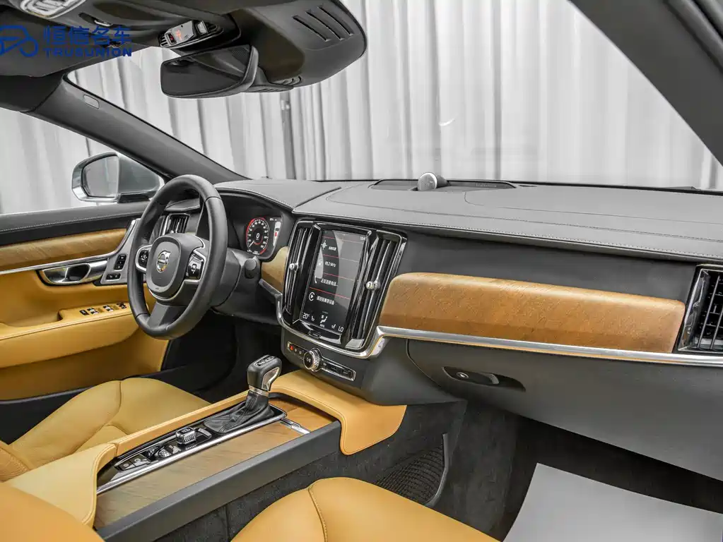 Volvo S90 2018 — фото 14