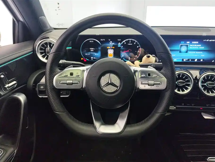 Mercedes-Benz A-Class 2022 — фото 15