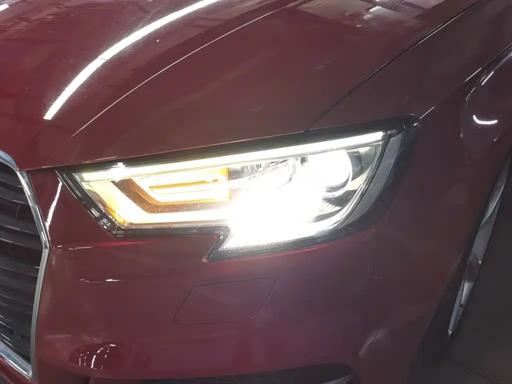 Audi A3 2018 — фото 18