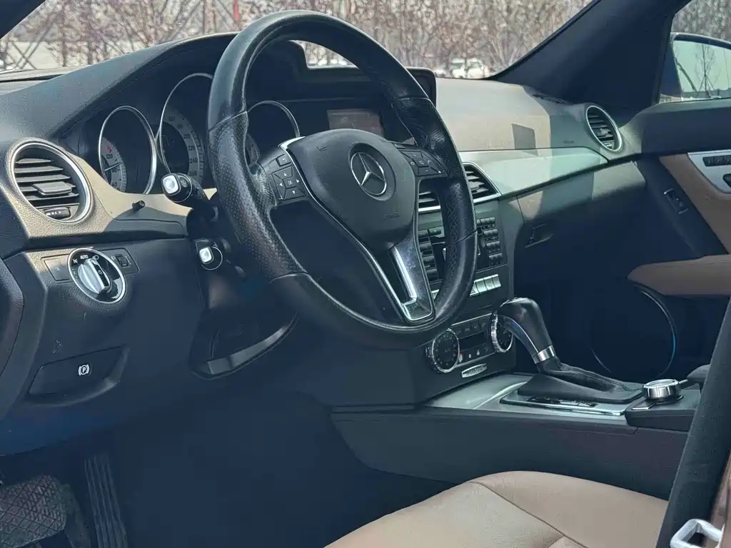 Mercedes-Benz C-Class 2015 — фото 4