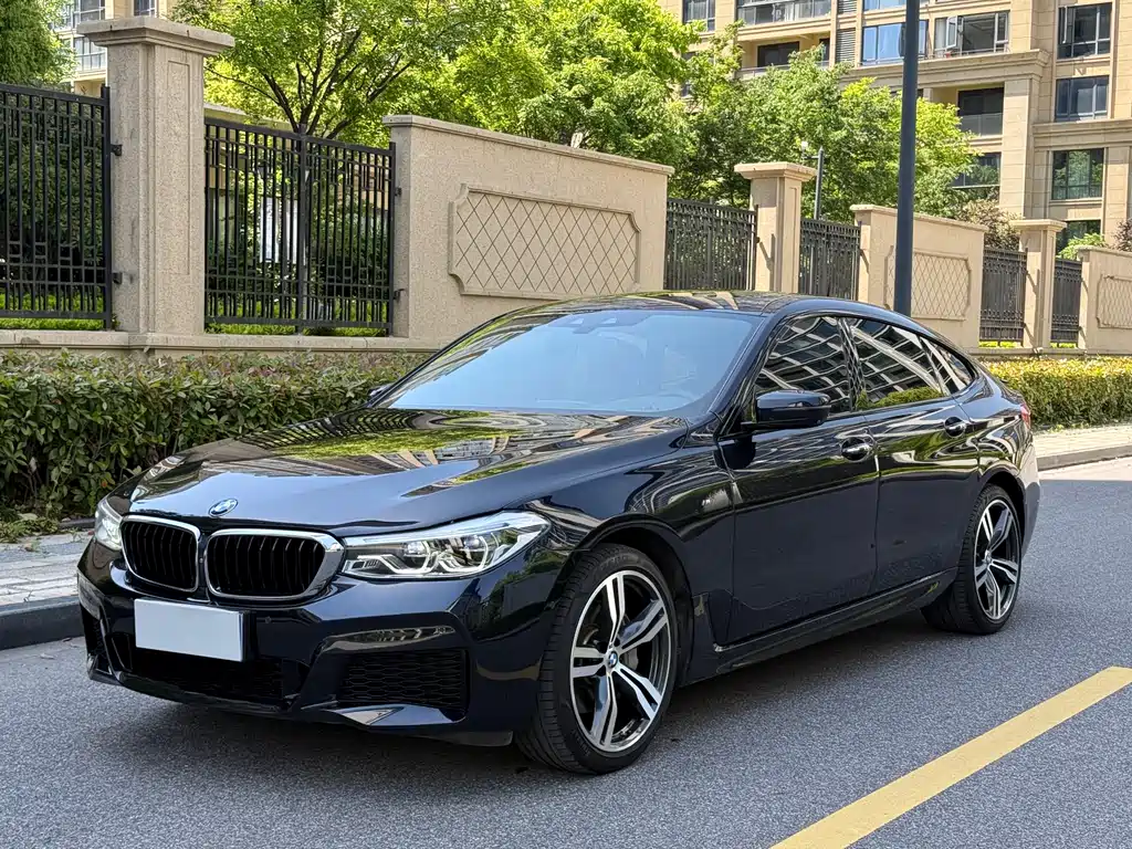 BMW 6 Series GT 2018 — фото 1