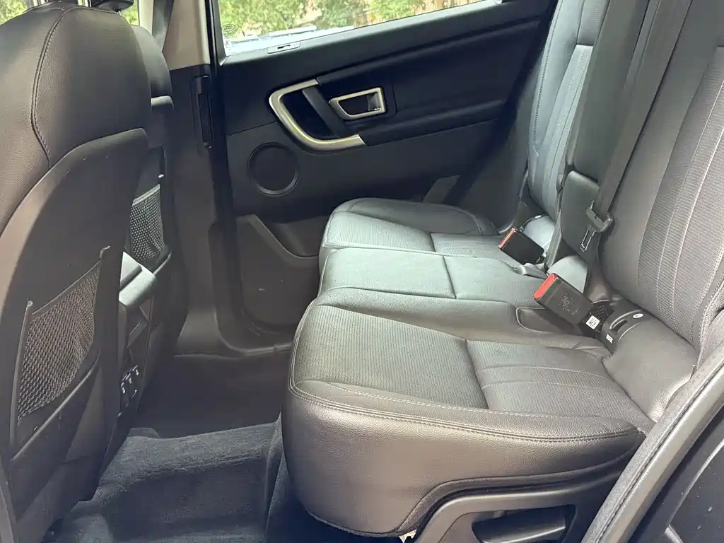 Land Rover Discovery Sport 2019 — фото 10
