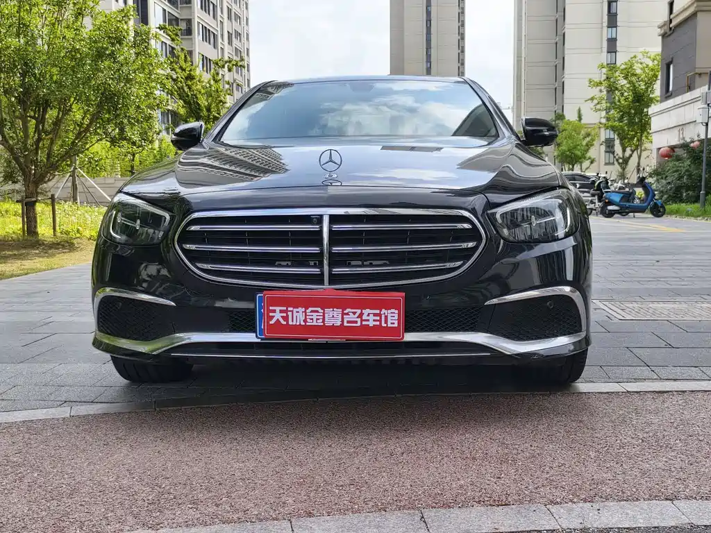 Mercedes-Benz E-Class 2023