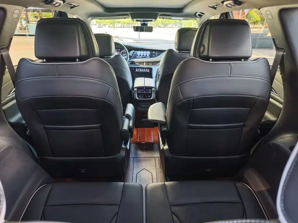 Buick Enclave 2023 — фото 19