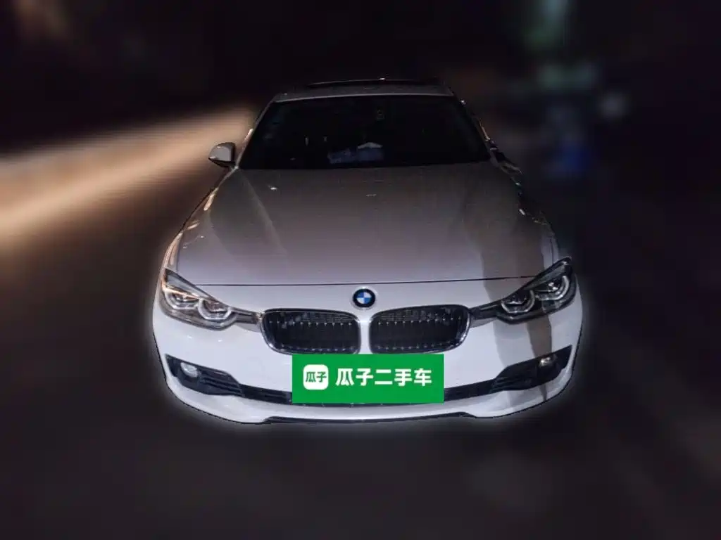 BMW 3 Series 2016 — фото 12