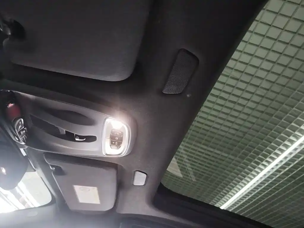 Volvo XC60 2021 — фото 14