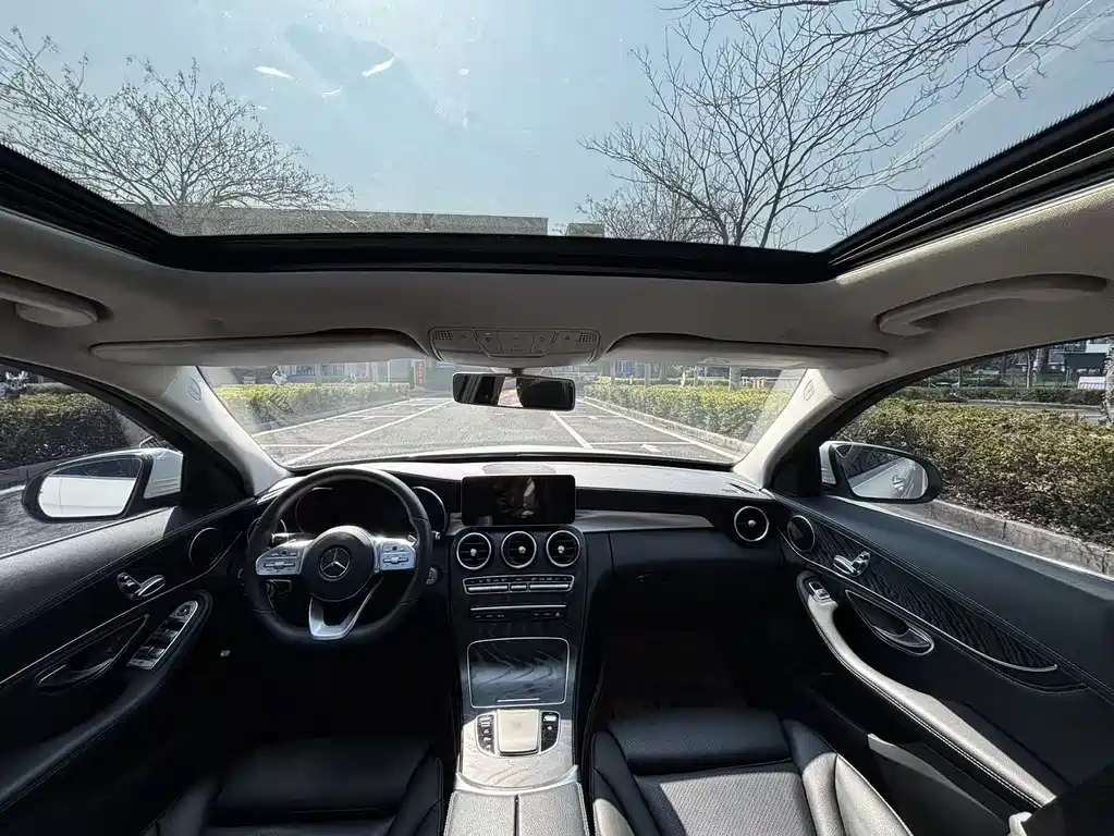 Mercedes-Benz C-Class 2019 — фото 8