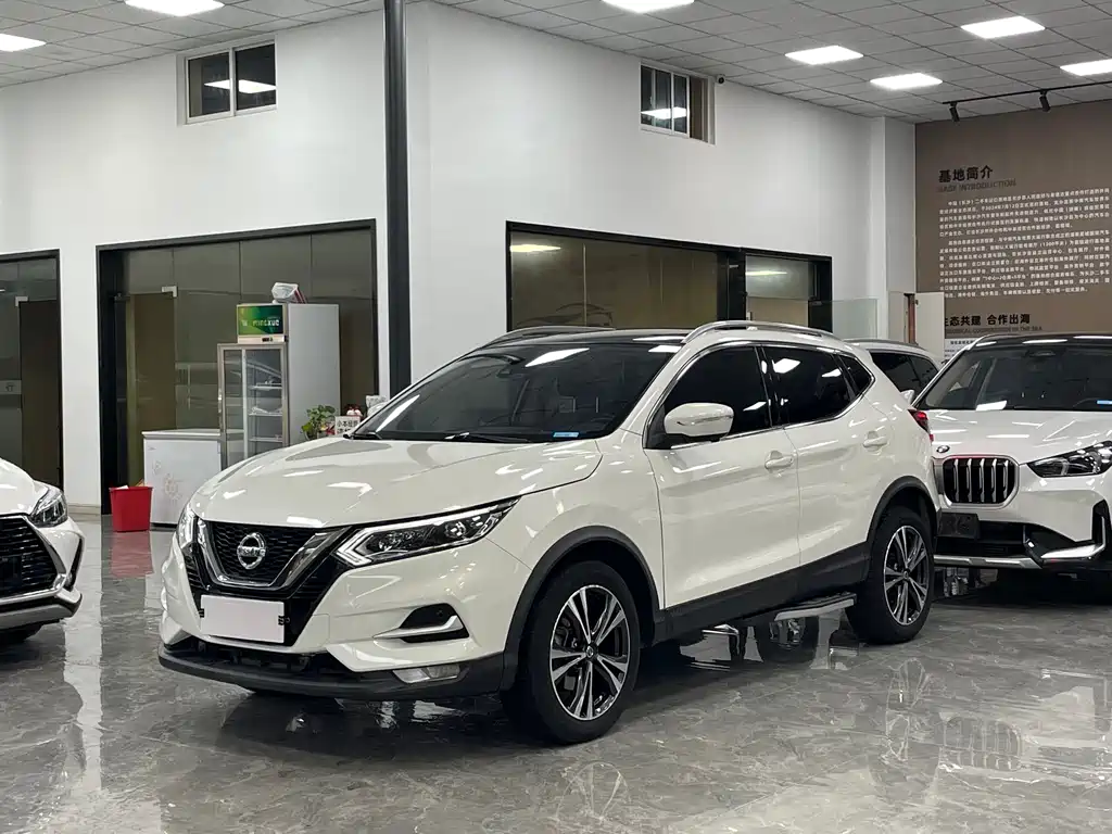 Nissan Qashqai 2021 — фото 1