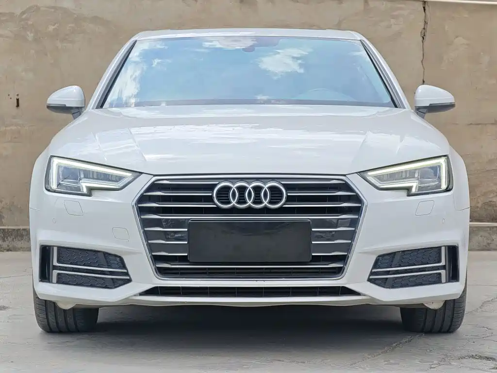 Audi A4L 2019 — фото 24