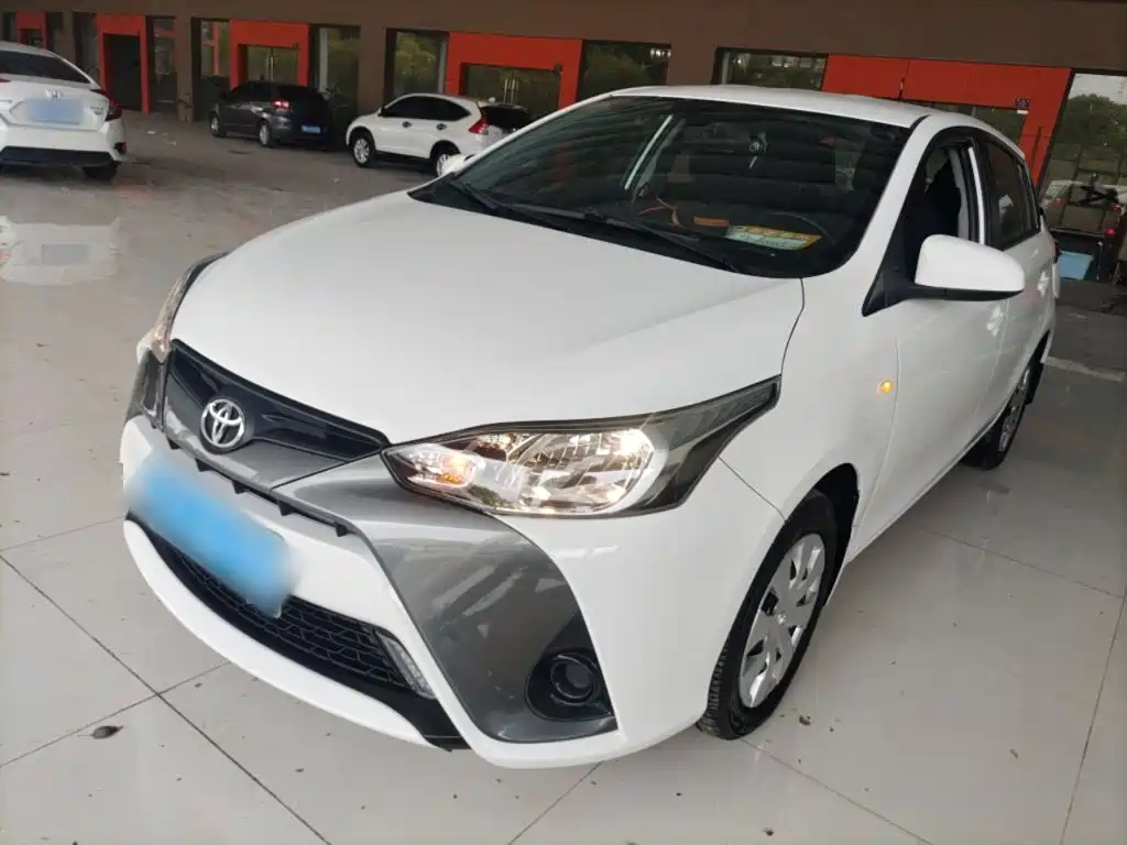 Toyota Yaris L 2019