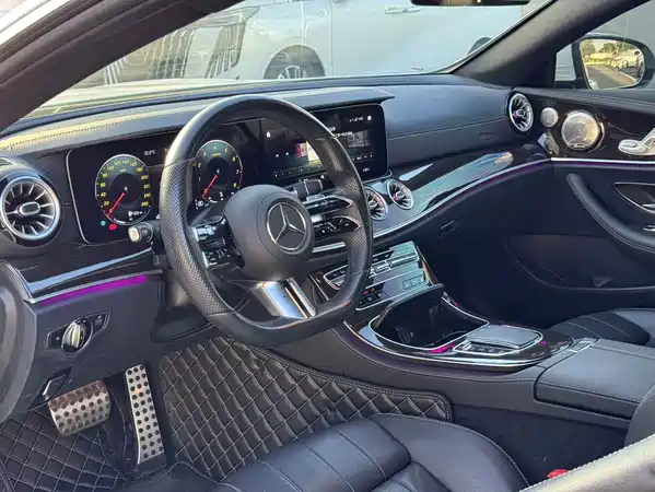 Mercedes-Benz E-Class 2022