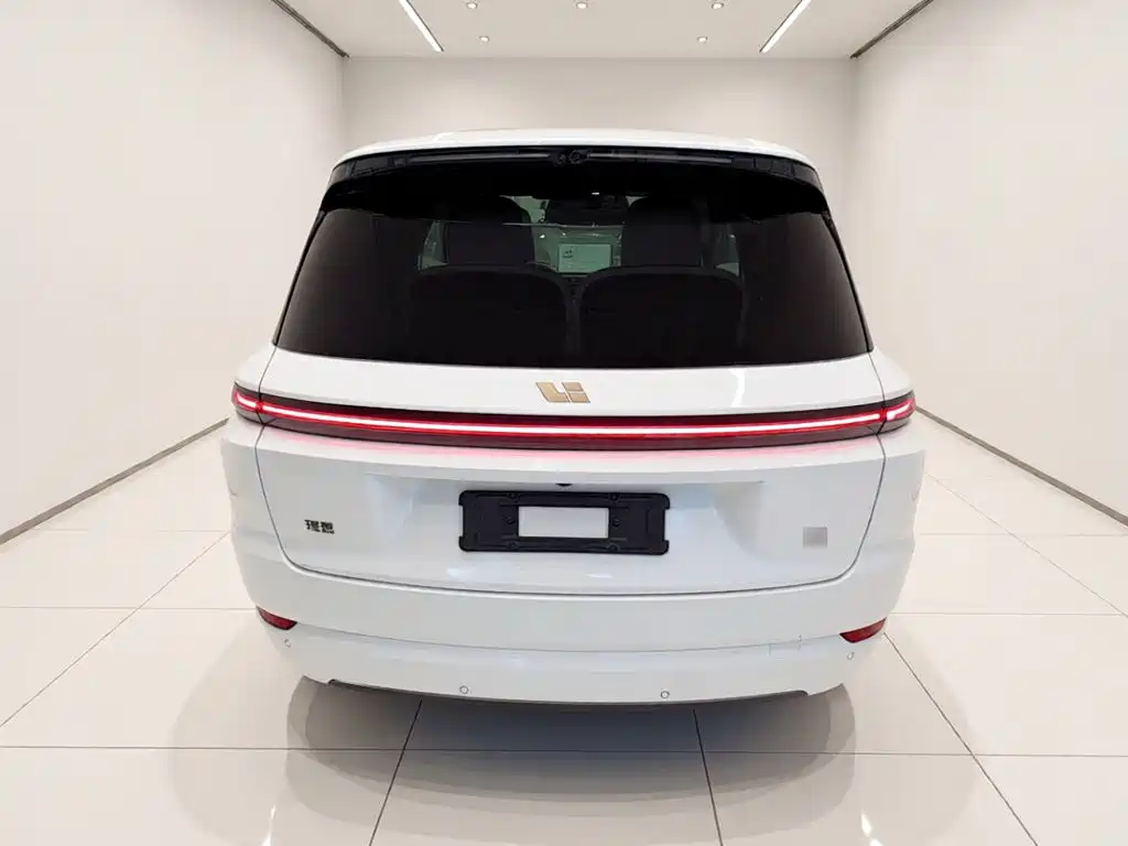 Li Auto Li L9 2025