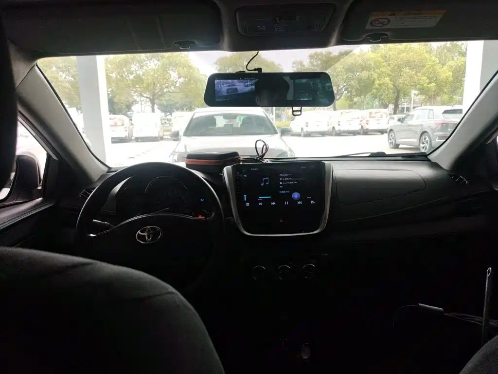 Toyota Yaris L 2019