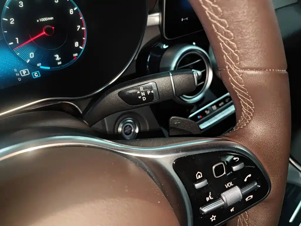 Mercedes-Benz GLC 2020 — фото 14